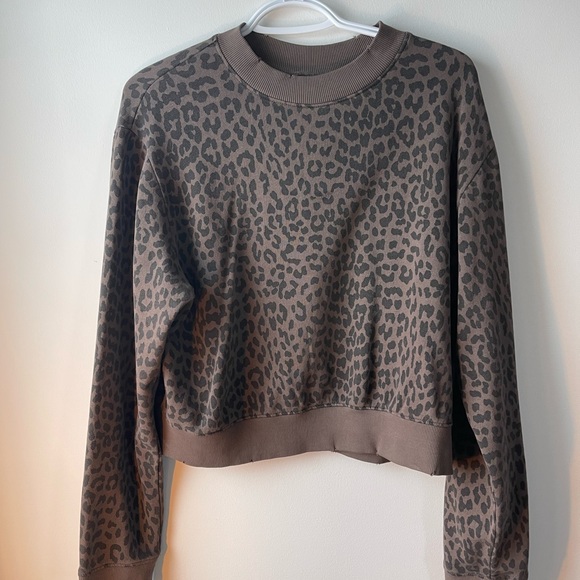 Pistola Crop Sweater size medium - Picture 1 of 2
